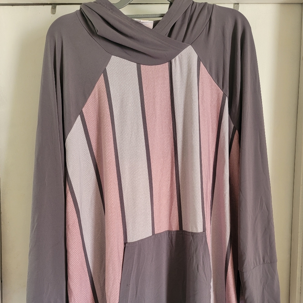 LuLaRoe Amber Hoodie 3X